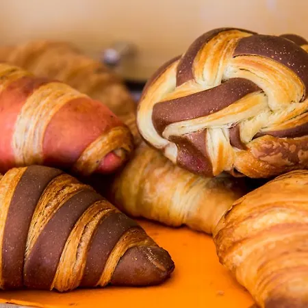 فندق مبيت وإفطار Casa Mariangi 3*