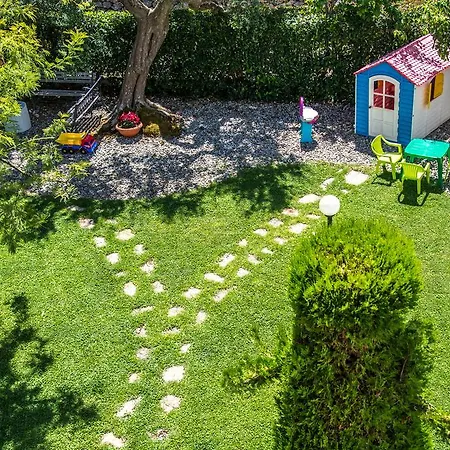 فندق مبيت وإفطار Casa Mariangi