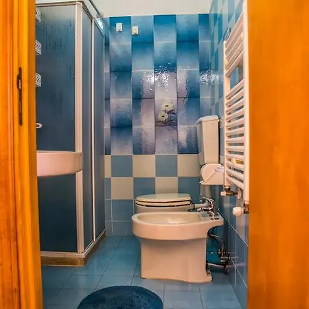 Casa Mariangi فندق مبيت وإفطار 3*