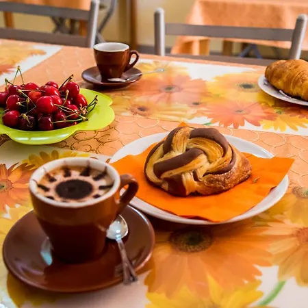 Casa Mariangi فندق مبيت وإفطار كاستيلانا غروتي