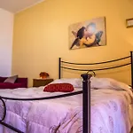 Bed & Breakfast Casa Mariangi 3*