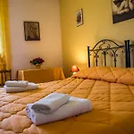 Casa Mariangi 3*