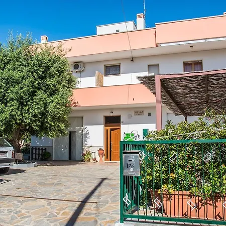 Casa Mariangi Bed & Breakfast *