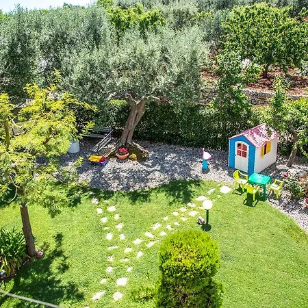 فندق مبيت وإفطار Casa Mariangi