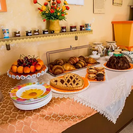 Casa Mariangi Bed & Breakfast *