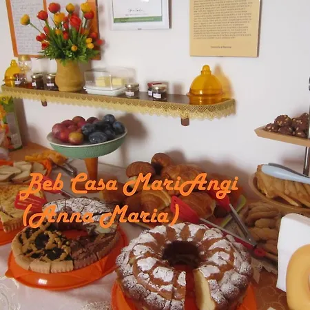Casa Mariangi לינה וארוחת בוקר