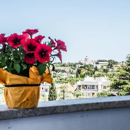 Casa Mariangi Bed & Breakfast *